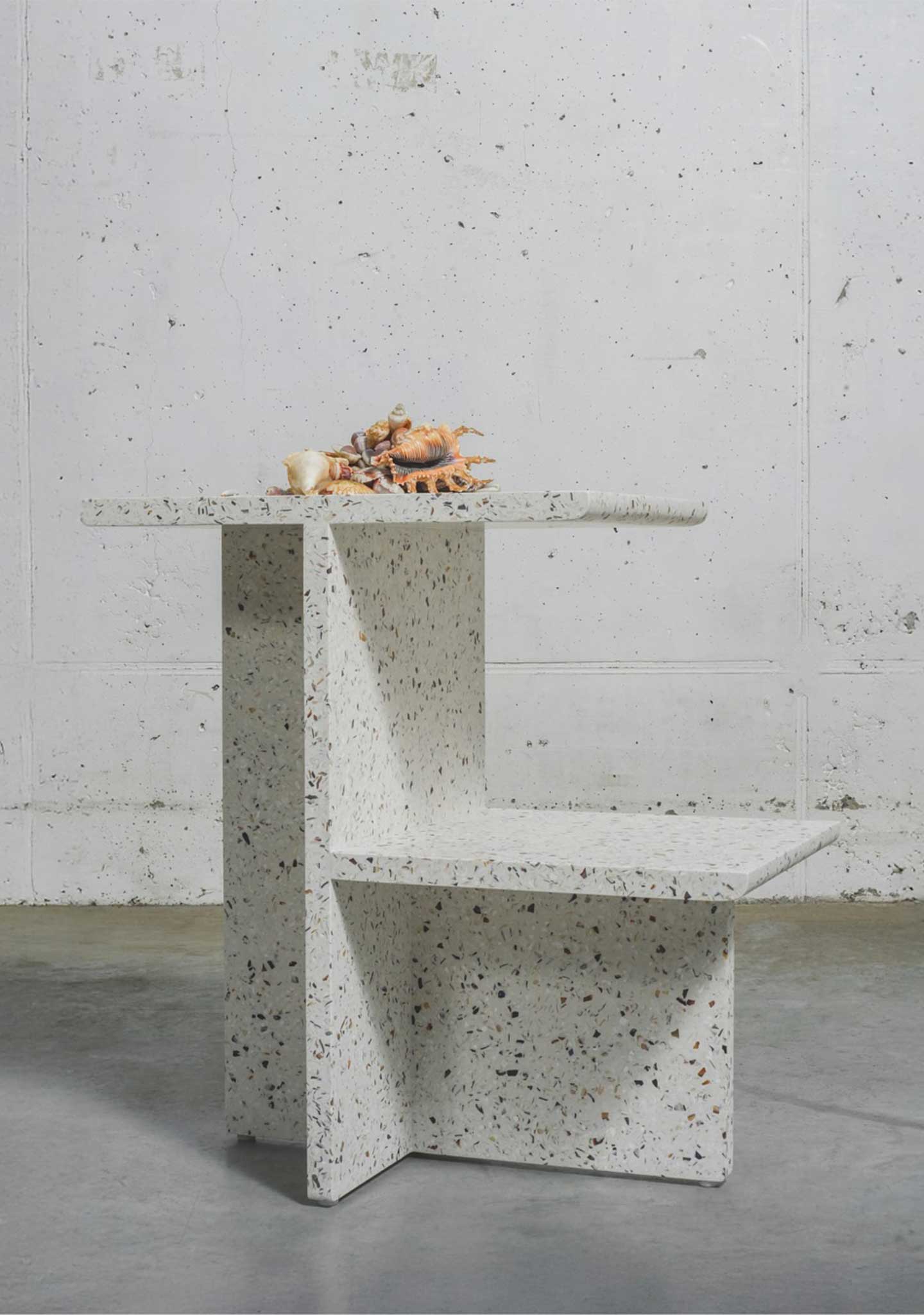 Ligne Roset: Fragment End Table DOMO Istrenn recycled shell composite Malakio